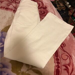 Women's Straight Leg White Jeans — Clean Everyday Style